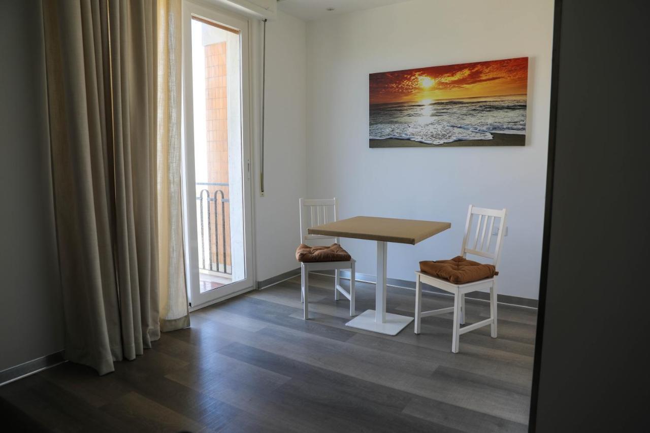 Interno 11 City View With Kitchen - 70 Mq Bari Exteriér fotografie